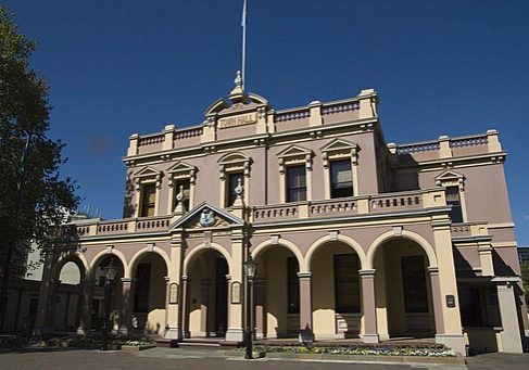 512px-Parramatta_Town_Hall_2007-09-15